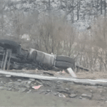 Обърнат камион