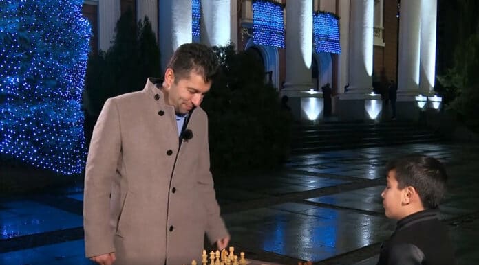 Кирил Петков