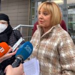 Мая Манолова дава брифинг