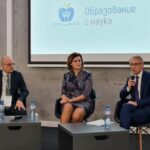 Николай Денков (вдясно)