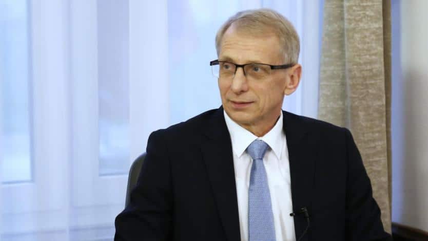 България има нужда от стабилен кабинет и работещ парламент като