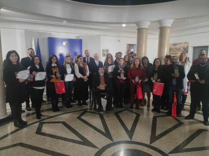 Образователните медиатори