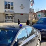 Служители на КПКОНПИ влязоха в Община Лом