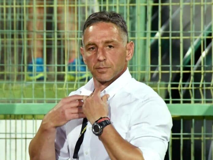 Петър Колев