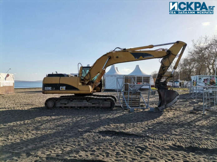 Заведение на бургаския плаж. Снимка: Искра.бг