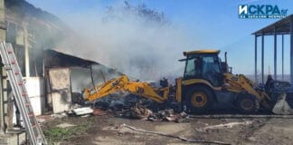 Пожар в дърводелски цех в Добрич