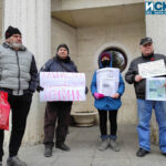 Протест пред община Бургас