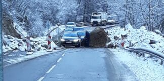 Паднала скална маса на пътя София-Самоков
