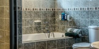 Баня, тоалетна