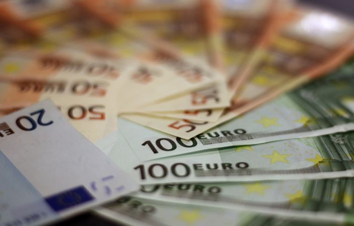 Европейската комисия обяви че е изплатила последната вноска от финансовата