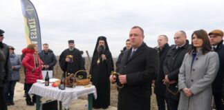 Иван Иванов