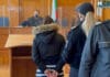 Обвинените за каналджийство майка и син. Снимка: Искра.бг