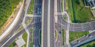 Надлез, кръстовище, кръгово