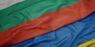 Знамена на България и Украйна