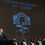 Румен Радев на дипломиране в МУ-София
