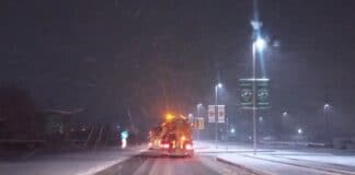 Снегопочистване