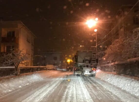 Снегопочистване