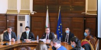 Брифинг на Иван Иванов