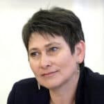 Даниела Везиева