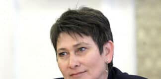 Даниела Везиева