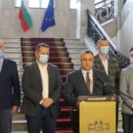 Иван Иванов