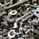 Крепежни елементи