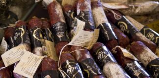 Месни деликатеси, луканка