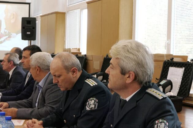 Служители МВР