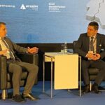 Александър Николов вляво