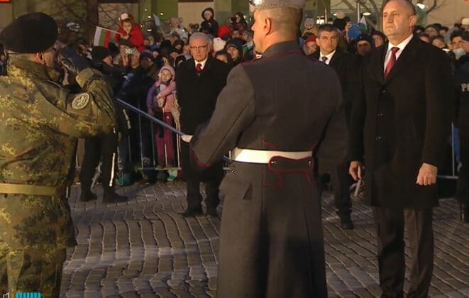 Тържествена заря-проверка