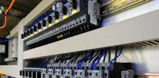 Трафопост, електричество, кабели