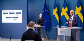 Брифинг в Швеция