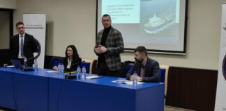 Стефан Бурджев по време на дискусията