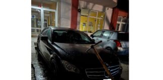 Кирка в кола