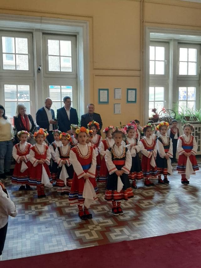 Лазарки от детска градина "Златното ключе"