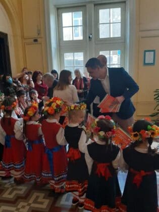 Лазарки от детска градина "Златното ключе"