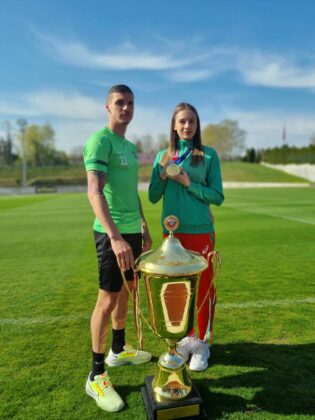 Лудогорец и Мадлен Радуканова