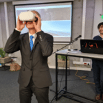 Министър Николай Денков тества новата технология