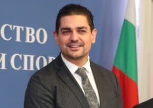 Министър Радостин Василев