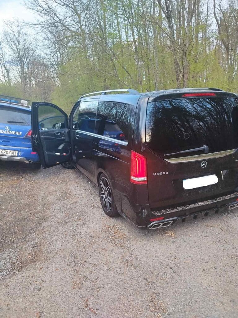 Автомобил на каналджии