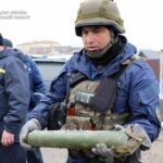 Обезвреждане на бомби в Украйна