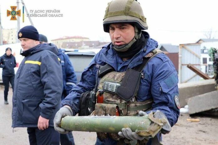 Обезвреждане на бомби в Украйна