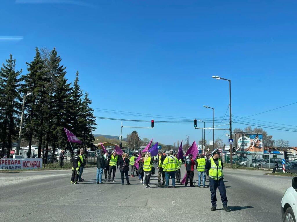 Протест, пътни строители