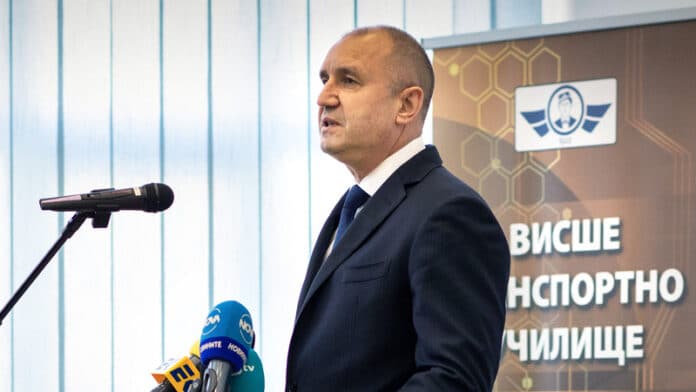 Посещение на Румен Радев.