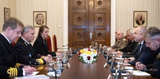 Среща между адмирал Роб Бауер, Румен Радев и екипите им