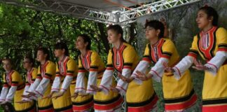 Фестивал "Божурите 2022"