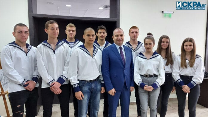 Гроздан Караджов