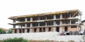 Хотел-подпорна стена в Черноморец