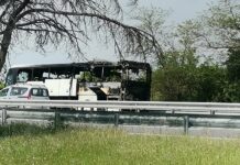 Изгорял автобус