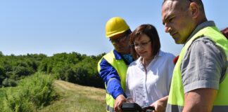 Корнелия Нинова